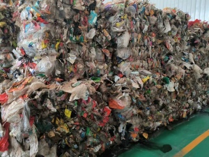 出售生活杂膜，月供300吨