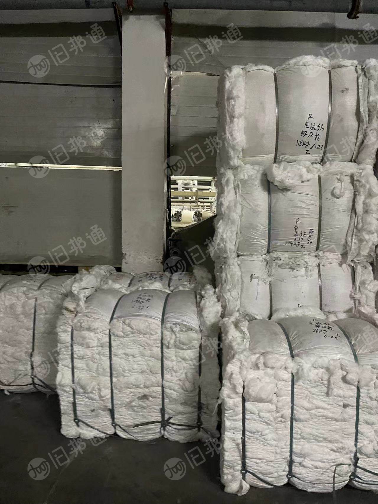 长期大量出售毛纺厂下来的下脚料,粘胶废丝和黏胶吸风花等,每月有几十吨,货在江苏苏州
