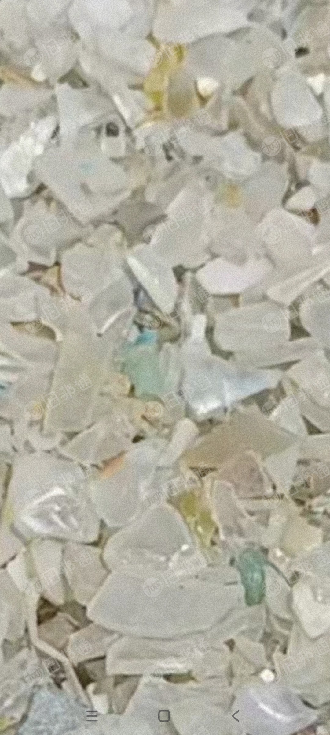 出售PET酒瓶嘴破碎料,月供40吨