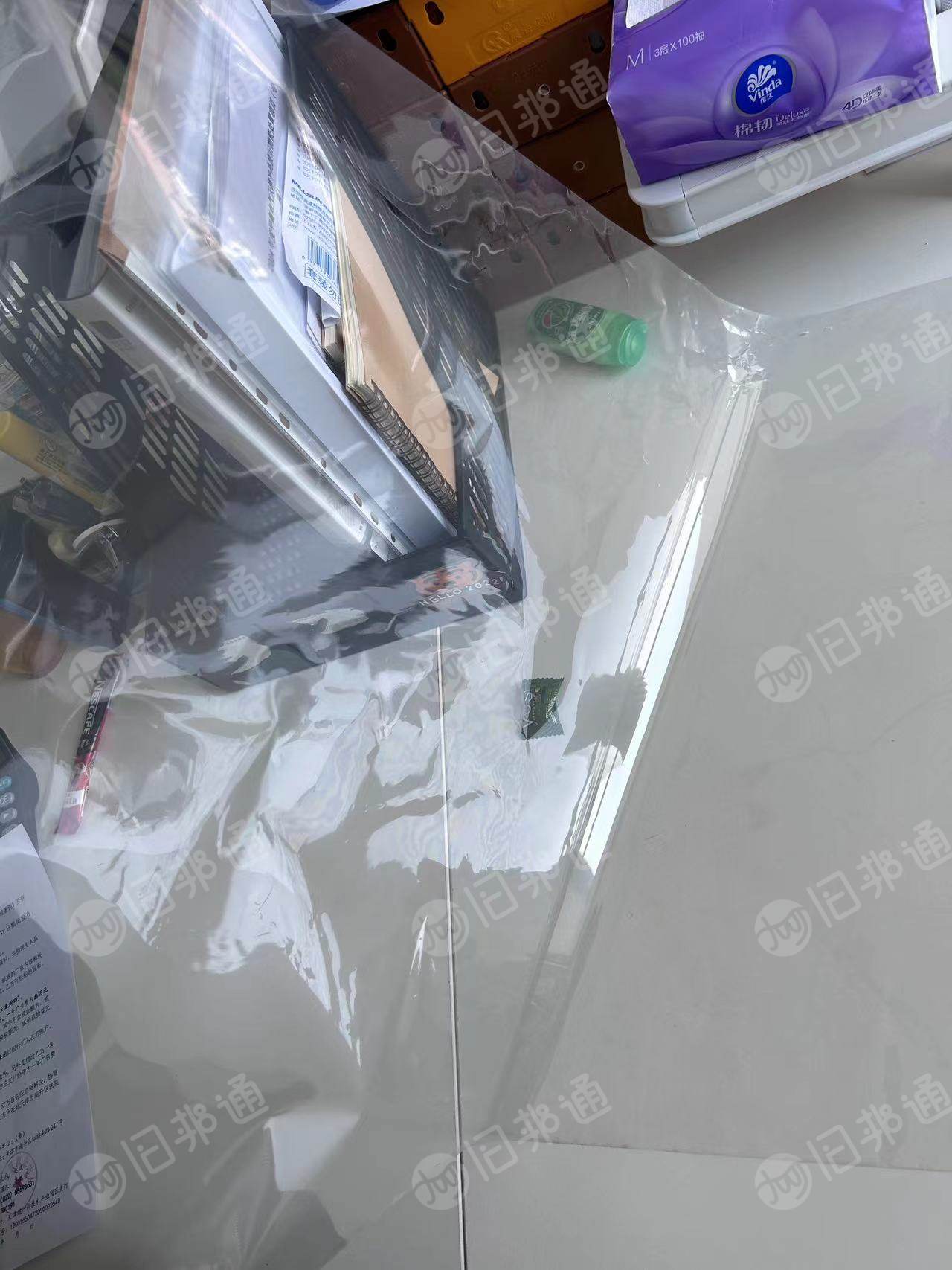 长期出售pet卷筒膜,新膜10吨左右,二次利用卷膜有千百吨,硅油无硅油已分开