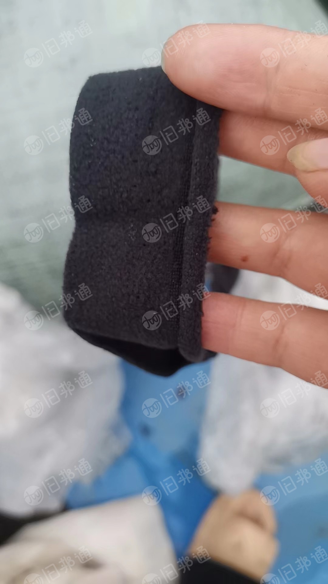 长期大量出售服装厂,复合厂下来的废布条,有针织布复合春亚纺的,纯棉的,涤棉的都有,货在浙江嘉兴