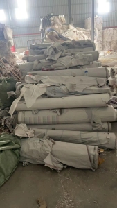 出售一批卷筒新闻纸，现货两三拖头