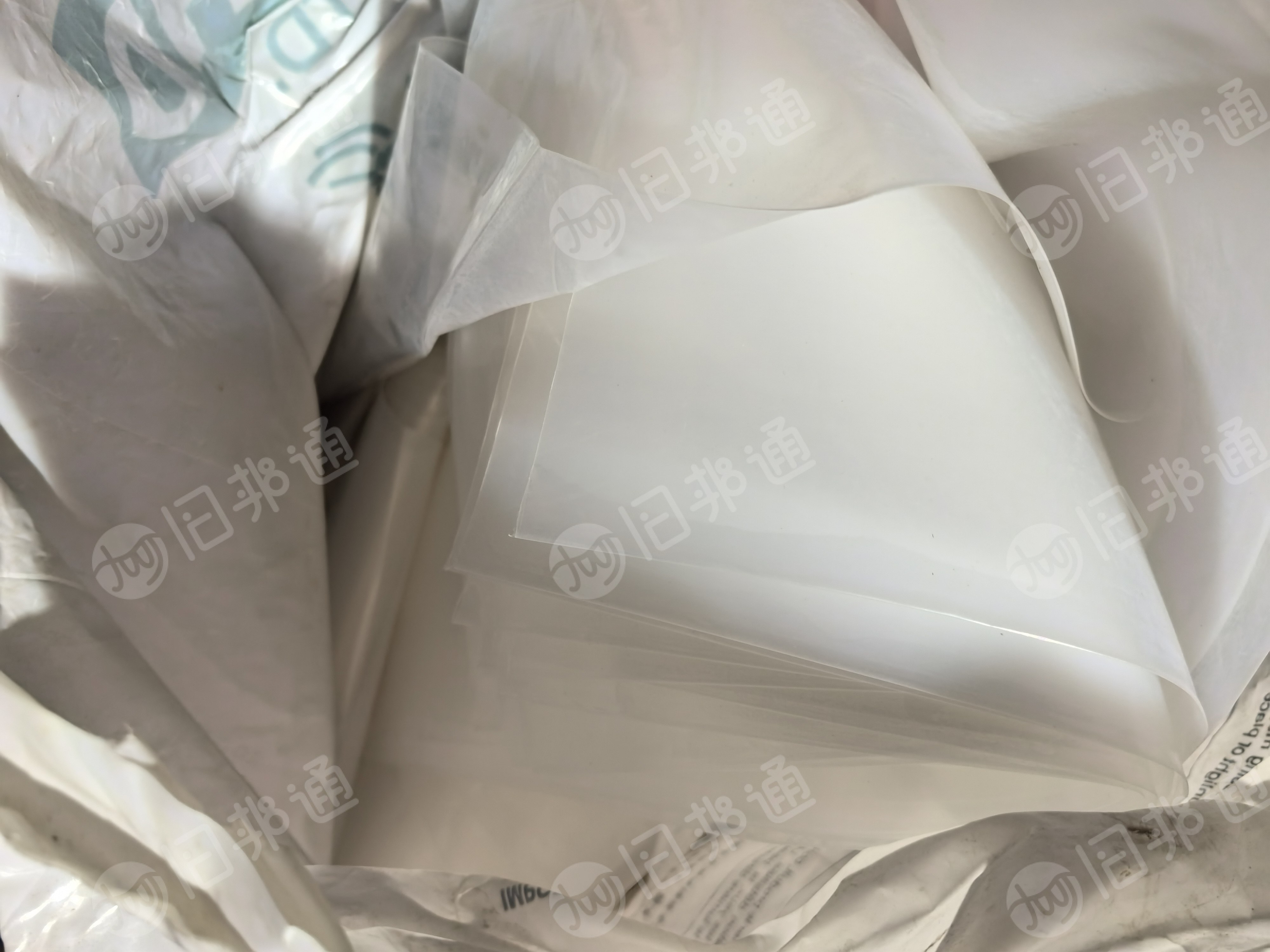 常年高价回收高压透明刀口料,卷筒膜