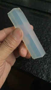 出售挤出级的聚醚脂肪族TPU颗粒，本色透明，月供50-60吨