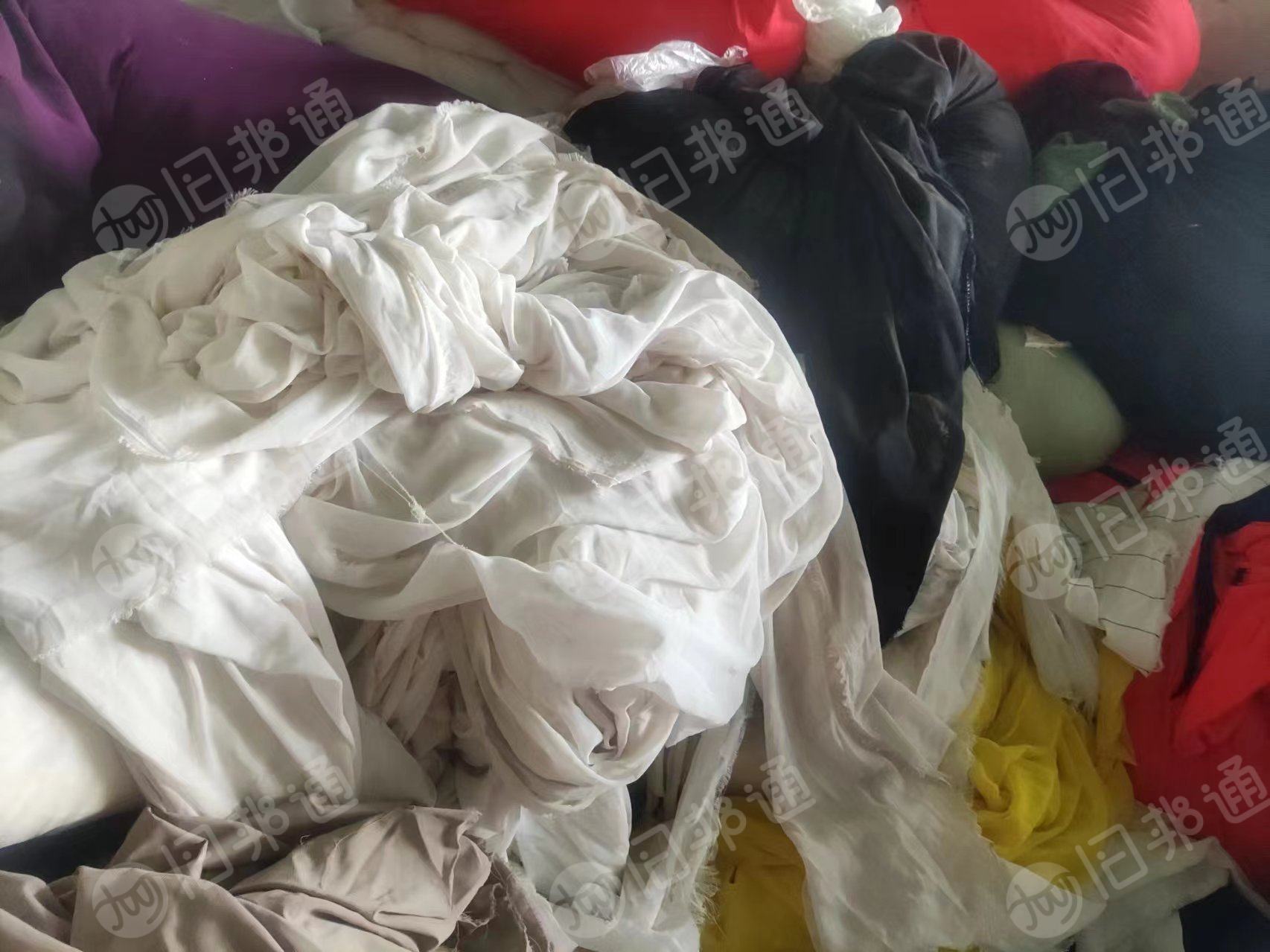出售服装厂下脚料,废布,布条,涤纶废布,纯涤纶,现货一百多吨,浙江绍兴