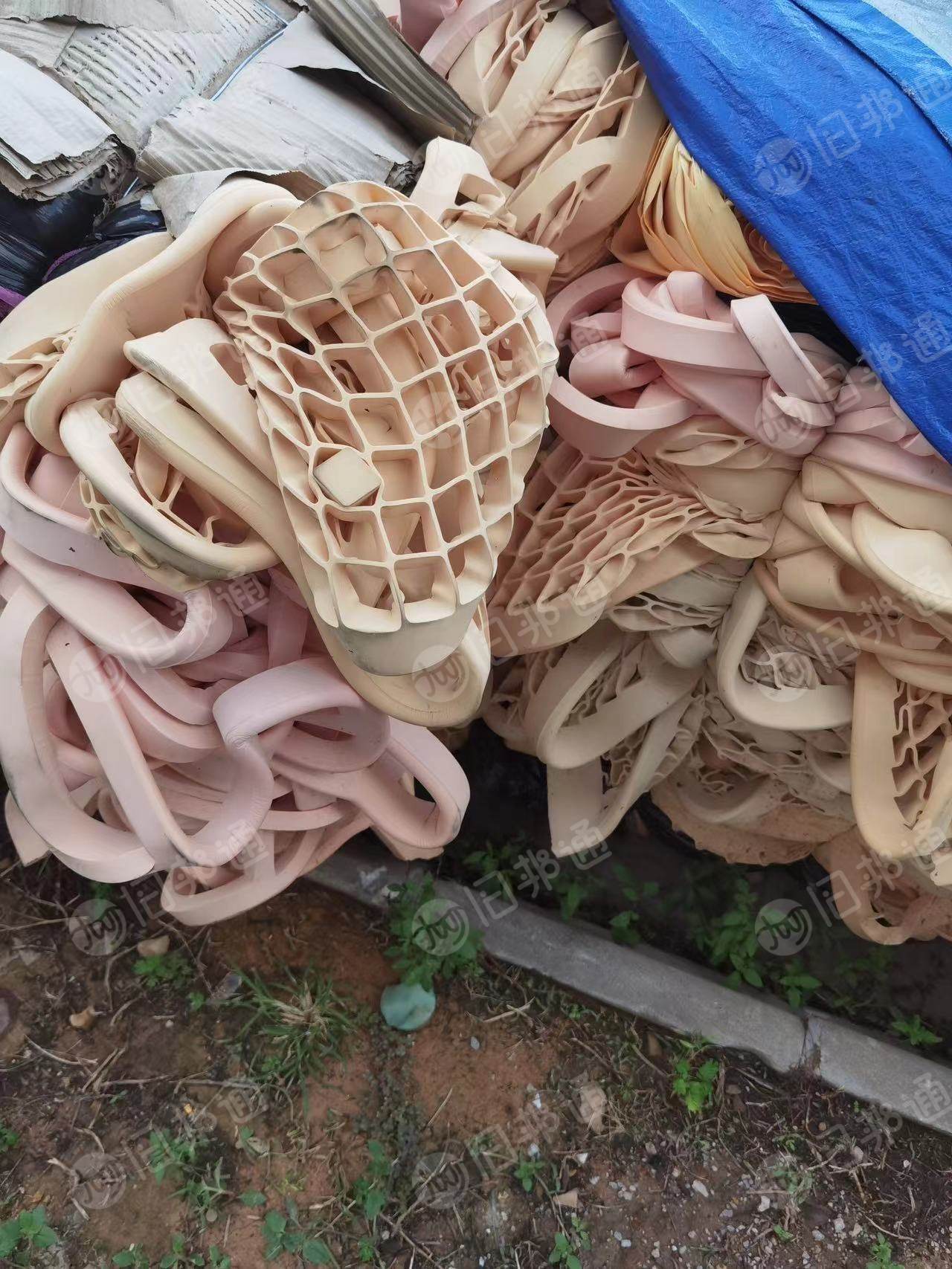 出售压包好的化妆棉,PU棉,含乳胶成份