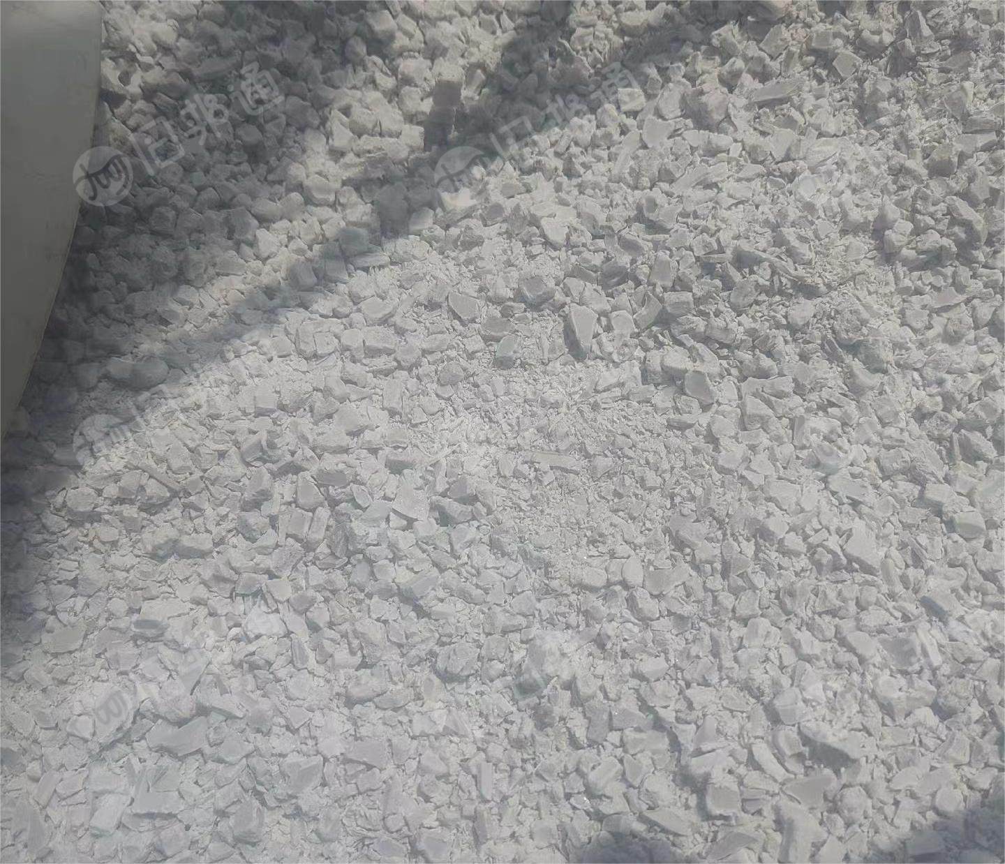 出售PP水果筐破碎料,白色,pp黑色破碎料,沉底破碎料,50吨