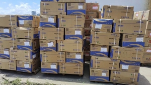 出售涤氨包覆纱，白空包，现货有3吨左右，货在浙江绍兴