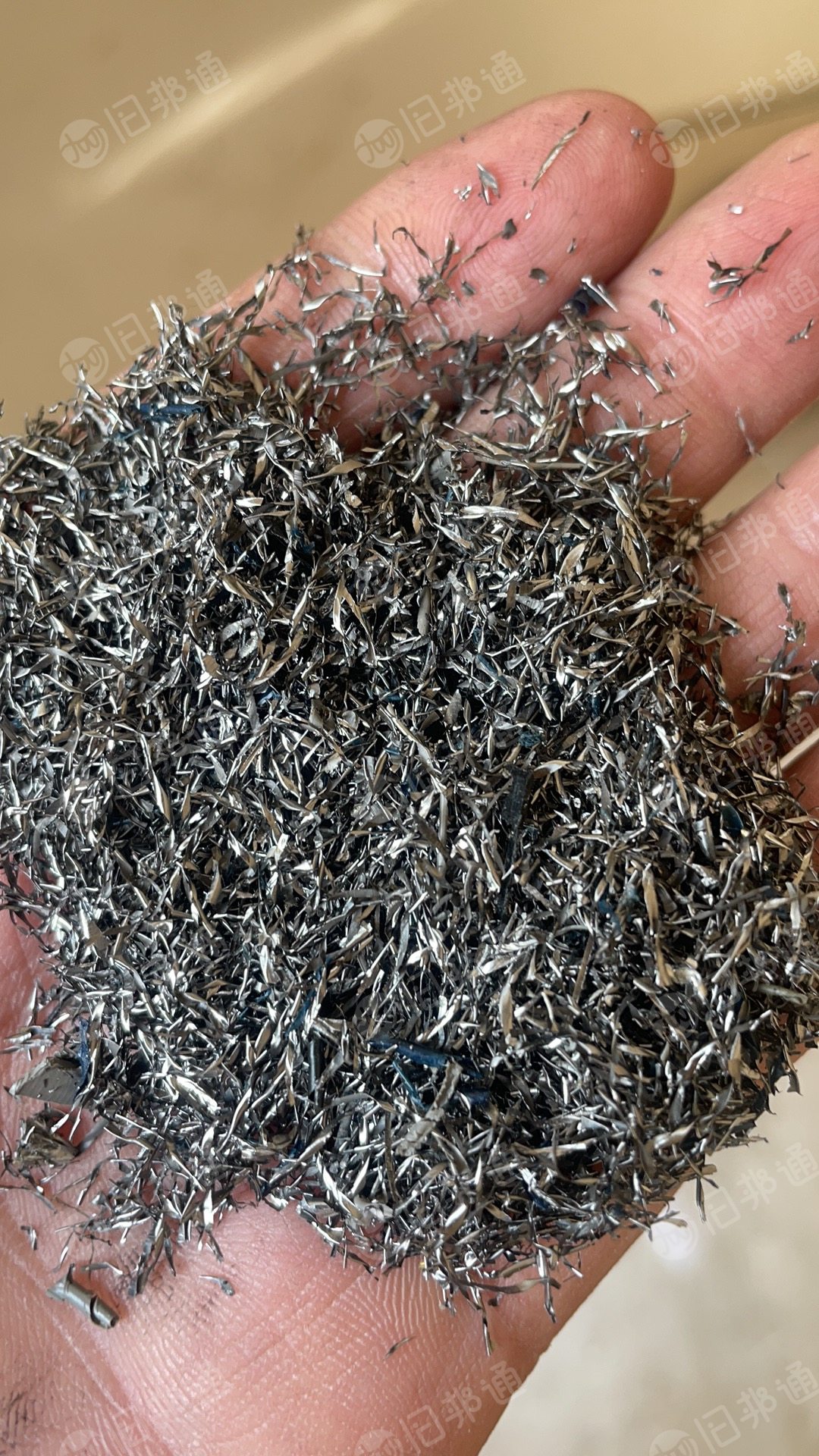 出售带胶钛销,胶含量10%左右