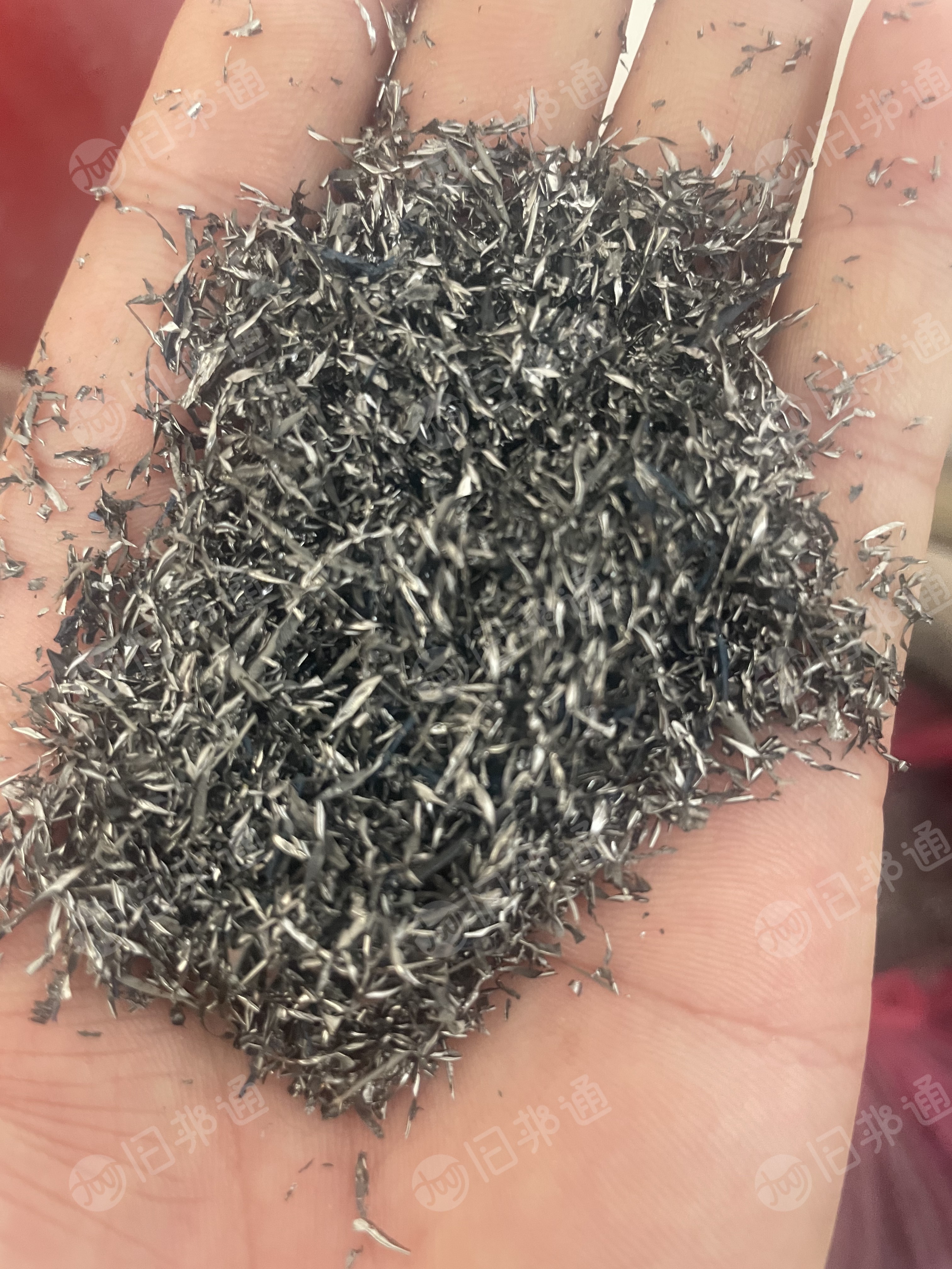出售带胶钛销,胶含量10%左右