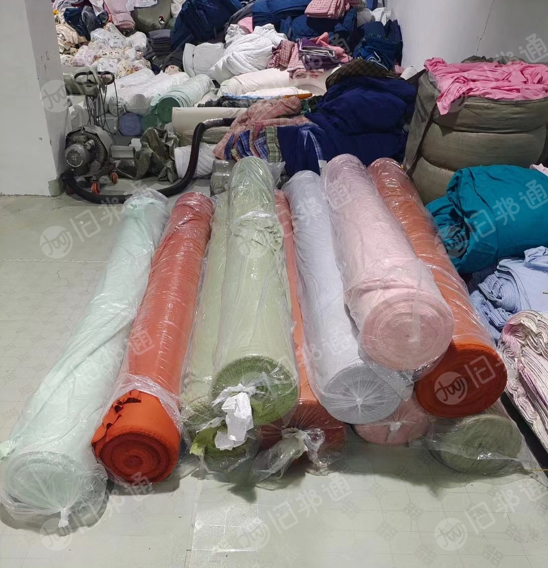 出售2.45-2.6门幅,克重90磨毛色布,货在江苏南通
