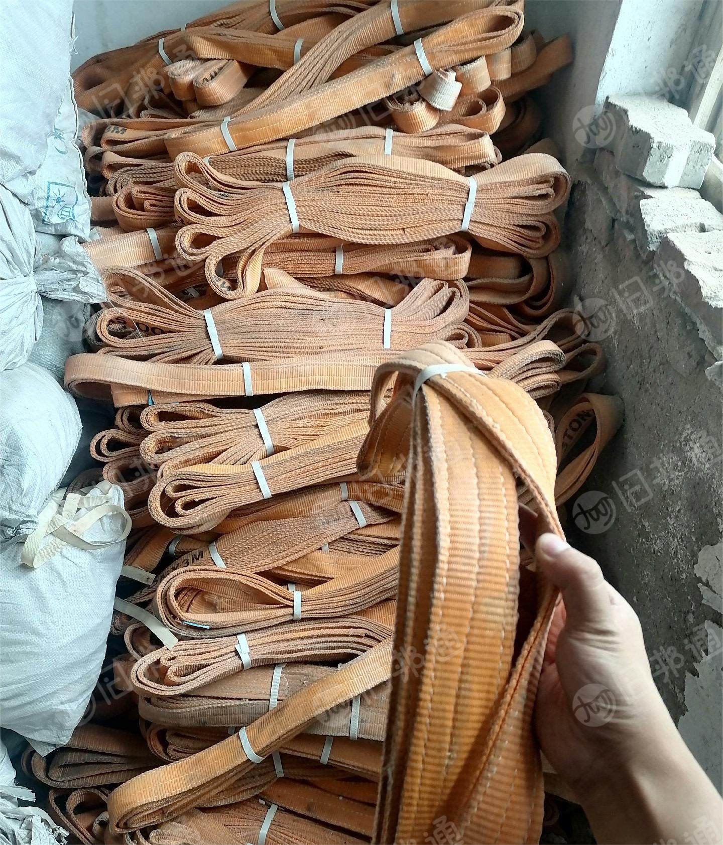 出售涤纶织带,丙纶吊装袋,杂色带,涤纶货3吨左右,其余10吨