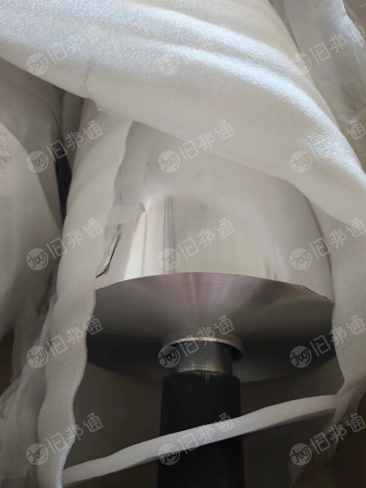 处理一批卷筒铝箔纸,宽幅五六十公分,有七八卷