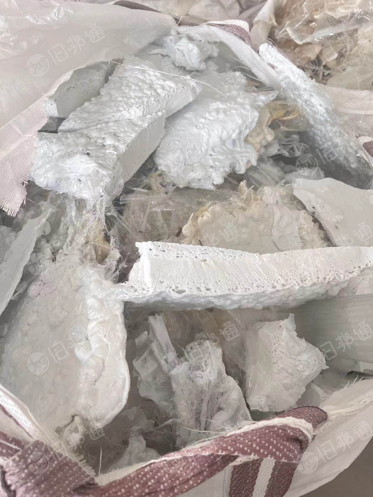 出售PET机头料,块料,是吸塑厂下来的,现货8吨左右