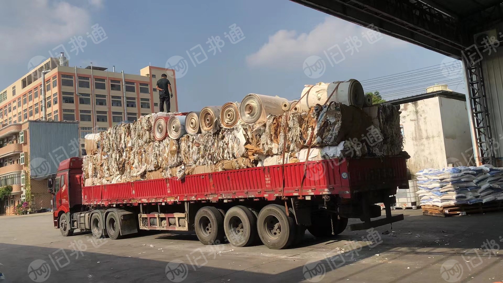 出售家具木纹纸,散货和卷筒现货一车