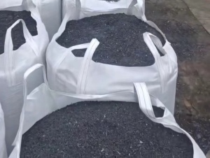 出售黑色水果筐破碎料，现货有20吨