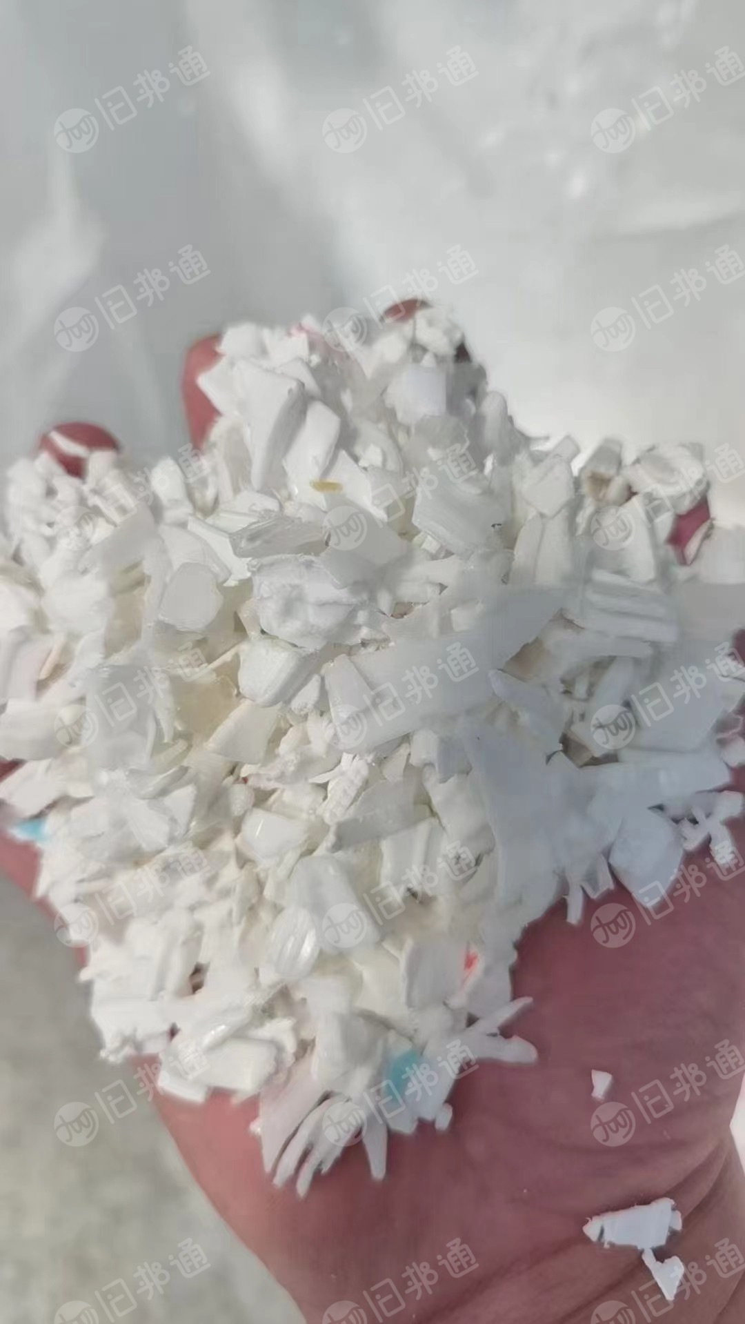 出售清洗干净,分选好的瓶盖破碎料,月供1000吨