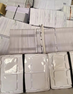 长期出售奶白PVC吸塑盒废料