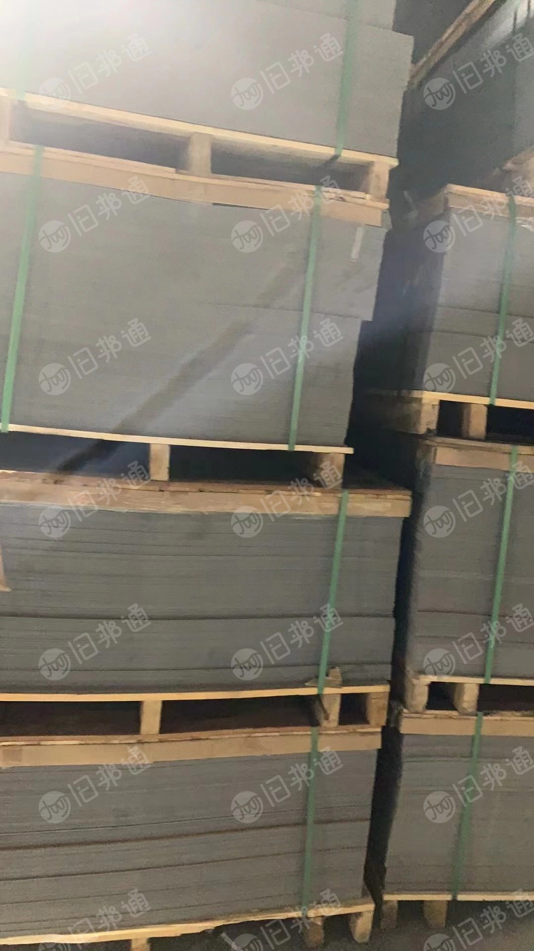 长期出售PVC地毯,厂里新的下脚料