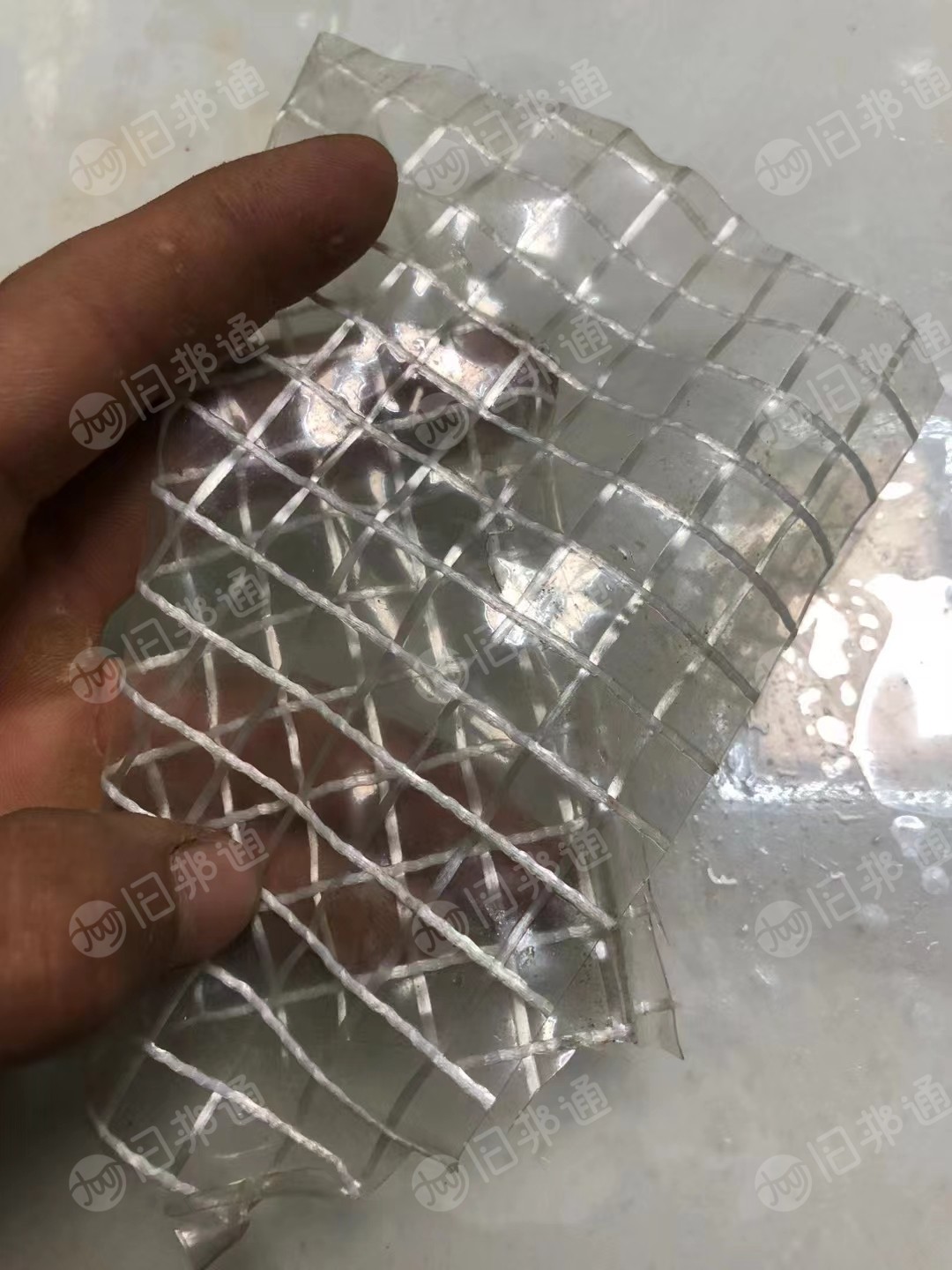 大量收购各种软质pvc冷压夹网,充气玩具料,泳池蓝白料,冰垫面料