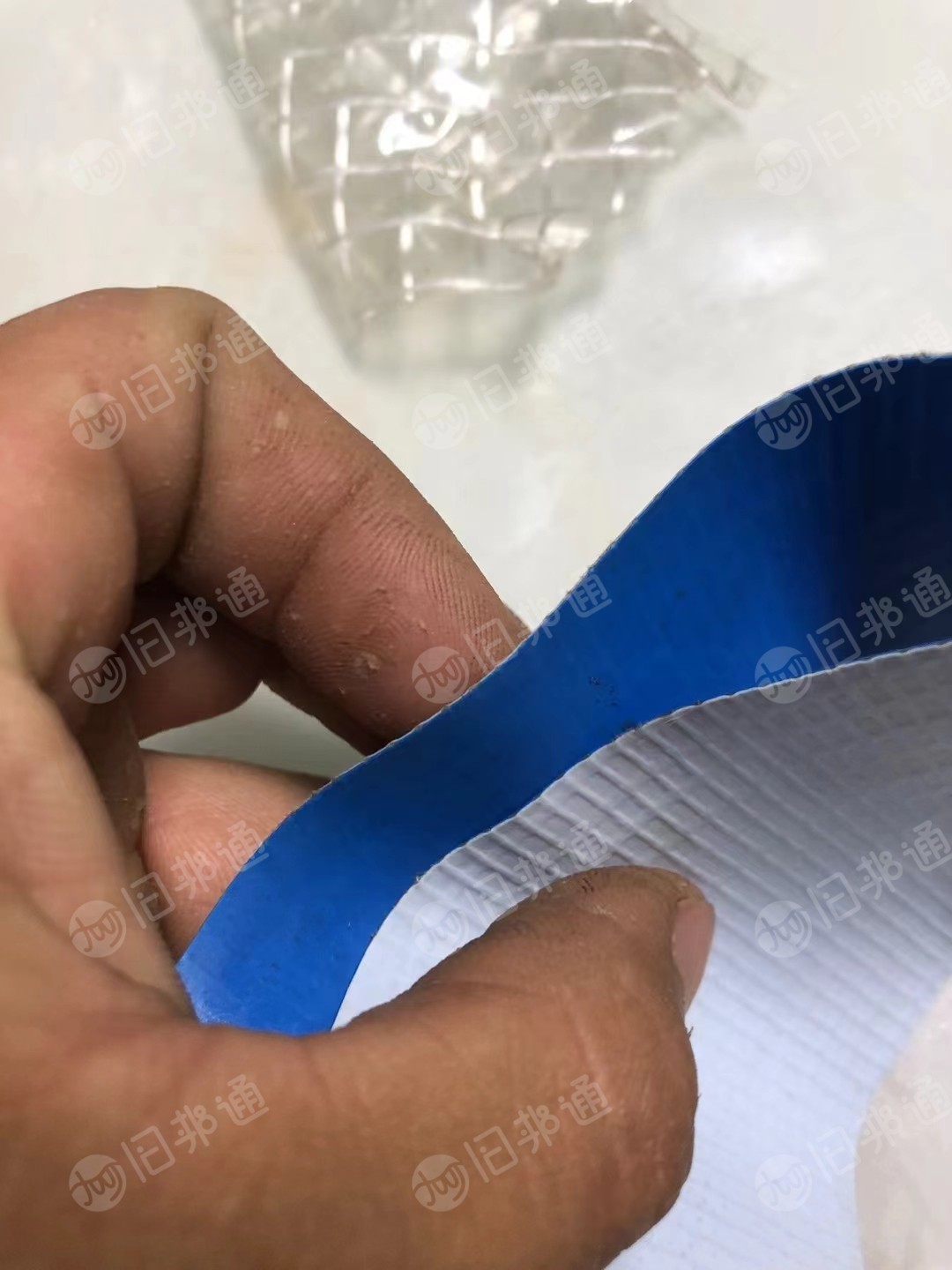 大量收购各种软质pvc冷压夹网,充气玩具料,泳池蓝白料,冰垫面料