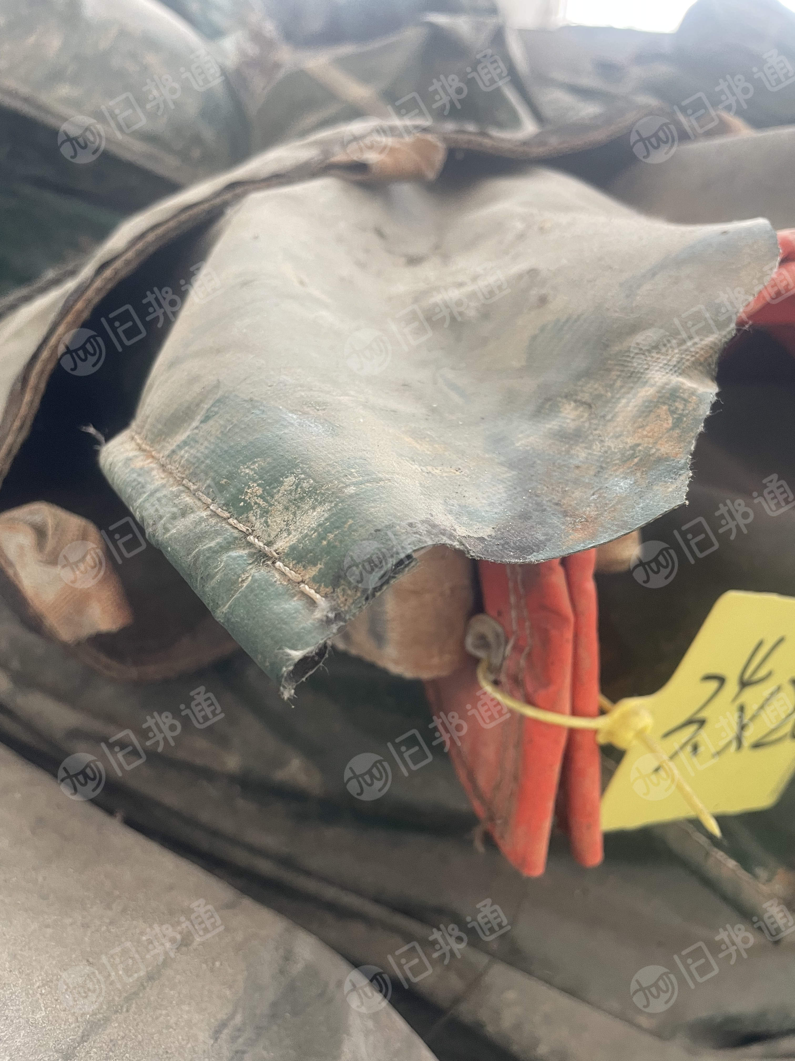 出售软质PVC防水布废料,清洗晾干,现货40吨