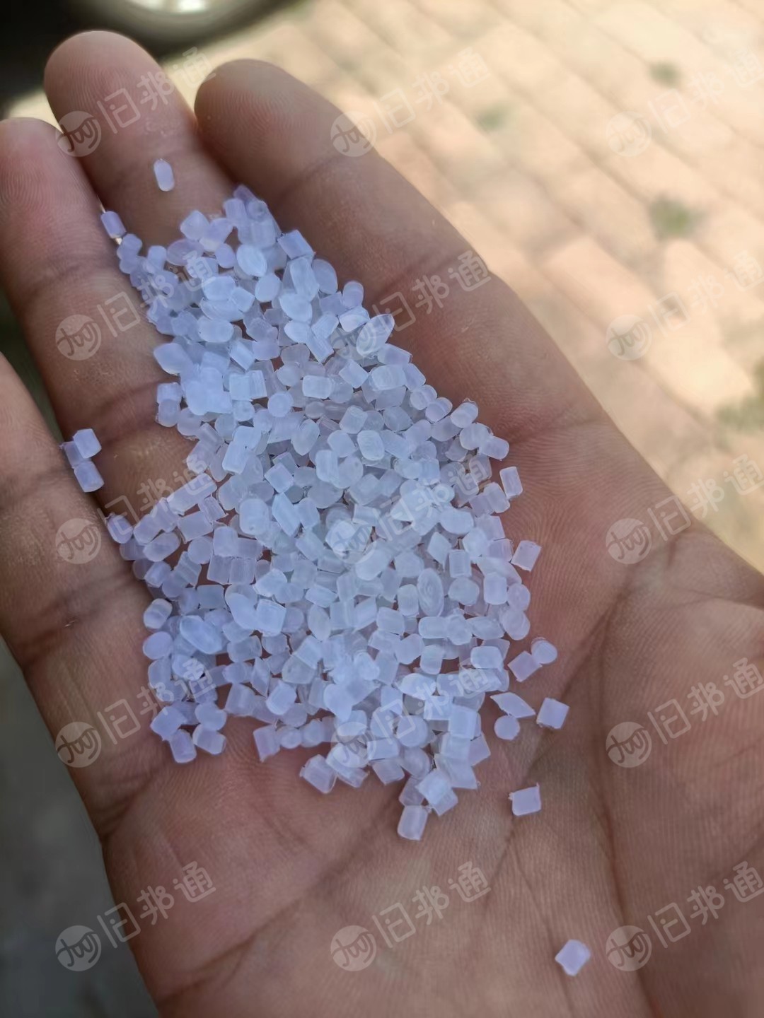 出售高压PE颗粒,各种颜色都有,月供几百吨