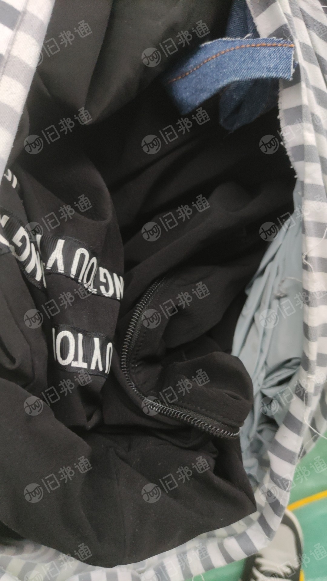 出售旧衣服黑料,开花料,货在江苏南京
