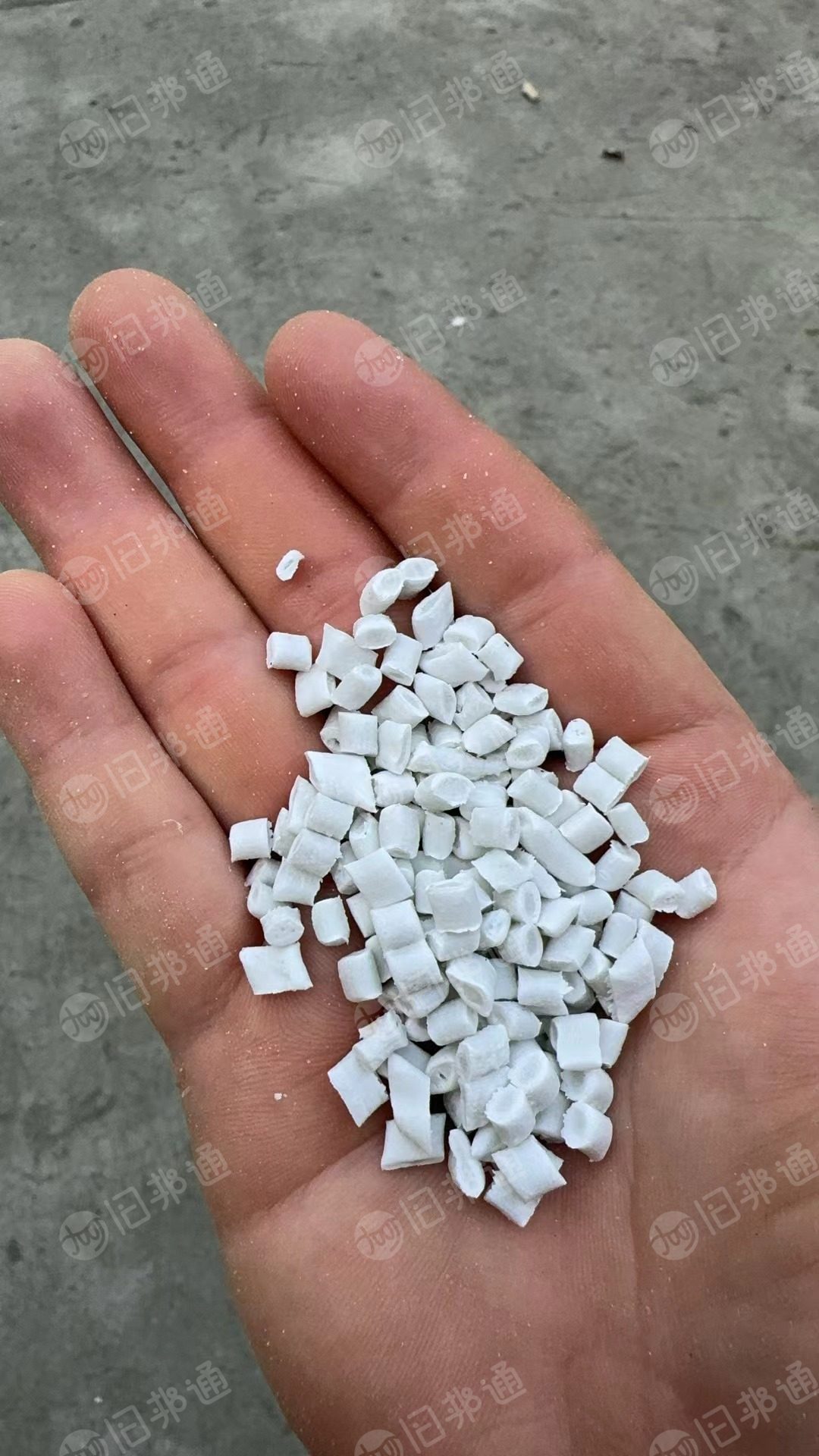 供应再生PP颗粒,白色PP,冲击5.3,灰分27,适合各类工艺品,日用品生产注塑,瓷白颗粒。