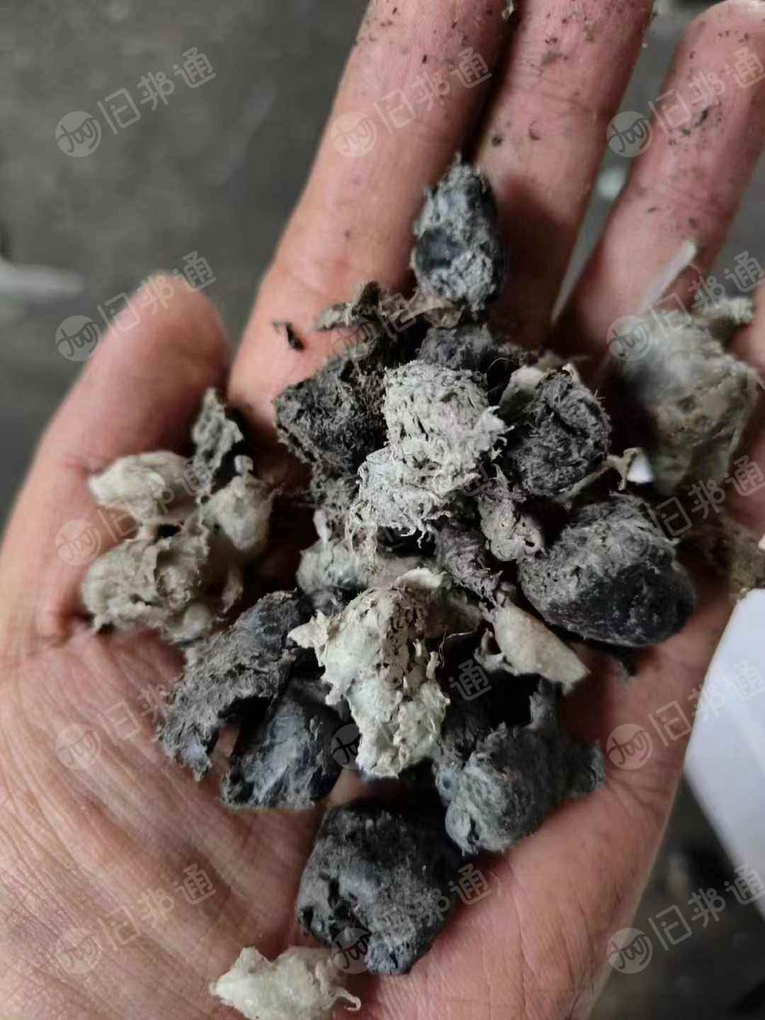 干粉高压机头料,比重轻可拨管增加拉伸,也可注塑用,现货几十吨,出售