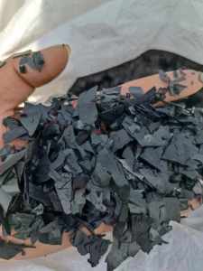 长期出售PVC吸塑片材破碎料