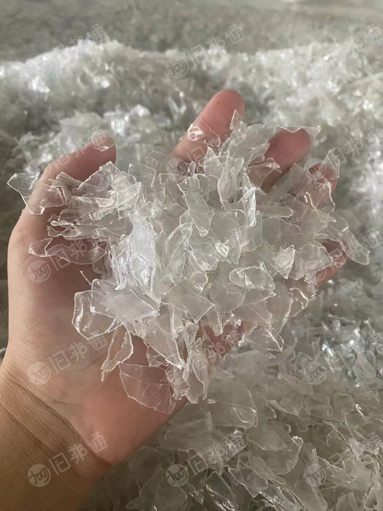 长期大量出售pet热洗瓶片,已过标签纸