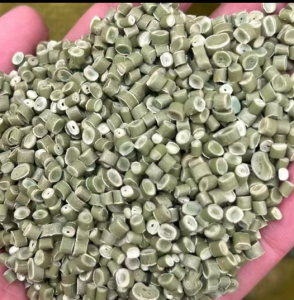 出售高品质PE复合颗粒，长期供应