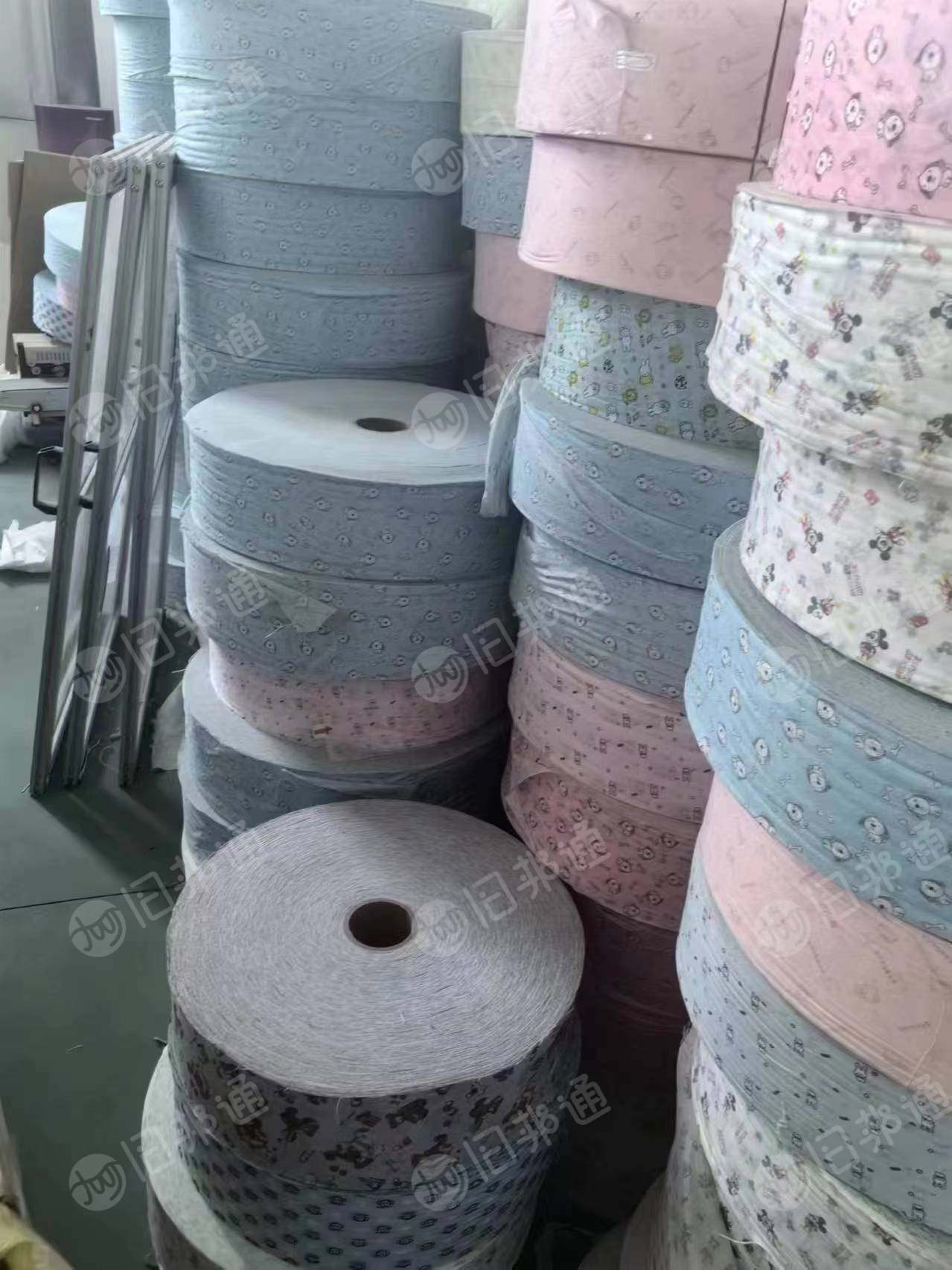 出售现货2吨135宽副卡通水刺印花无纺布,货在安徽安庆