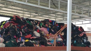 长期出售旧衣服黑料，现货至少9.6一车，货在山西临汾