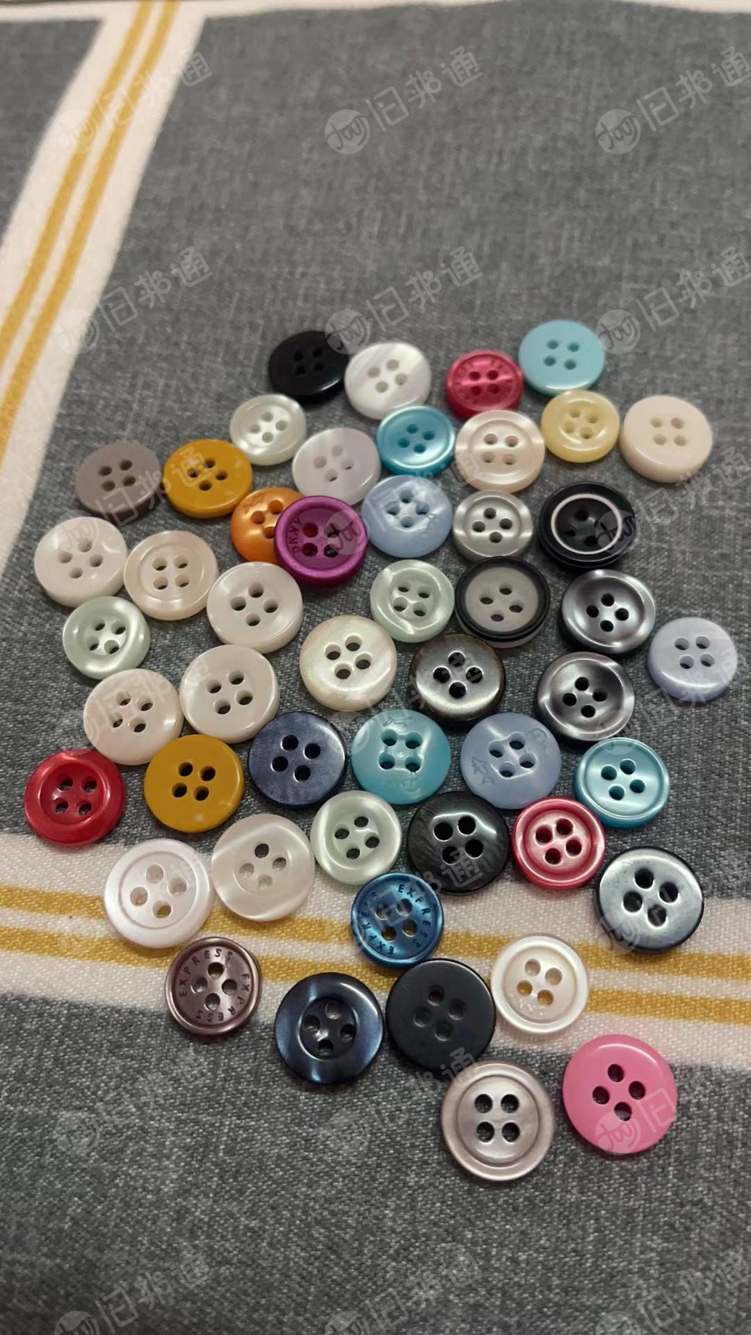 回收各种库存布料,服装尾货,辅料 设备 上门服务