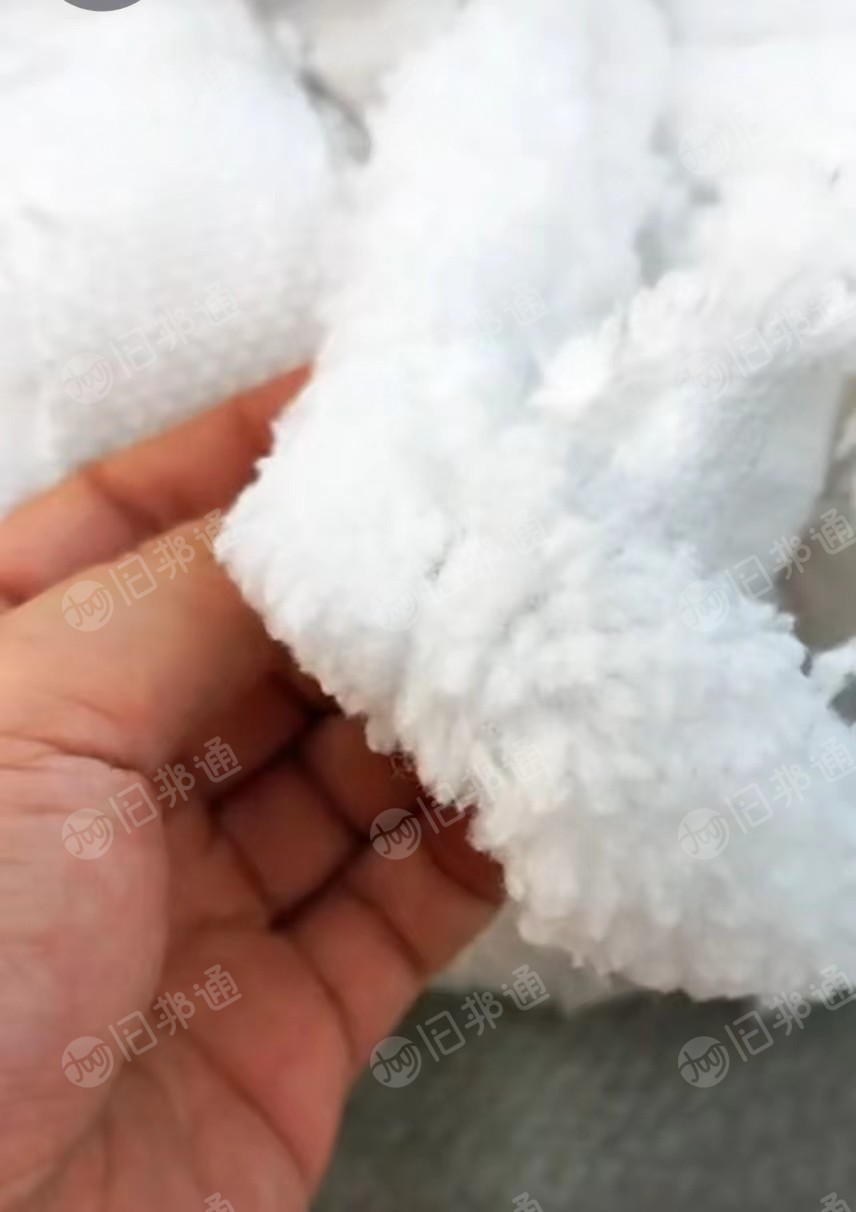 长期大量出售涤纶拉丝料,涤纶绒布,各种拉丝料,涤纶废布,造粒用