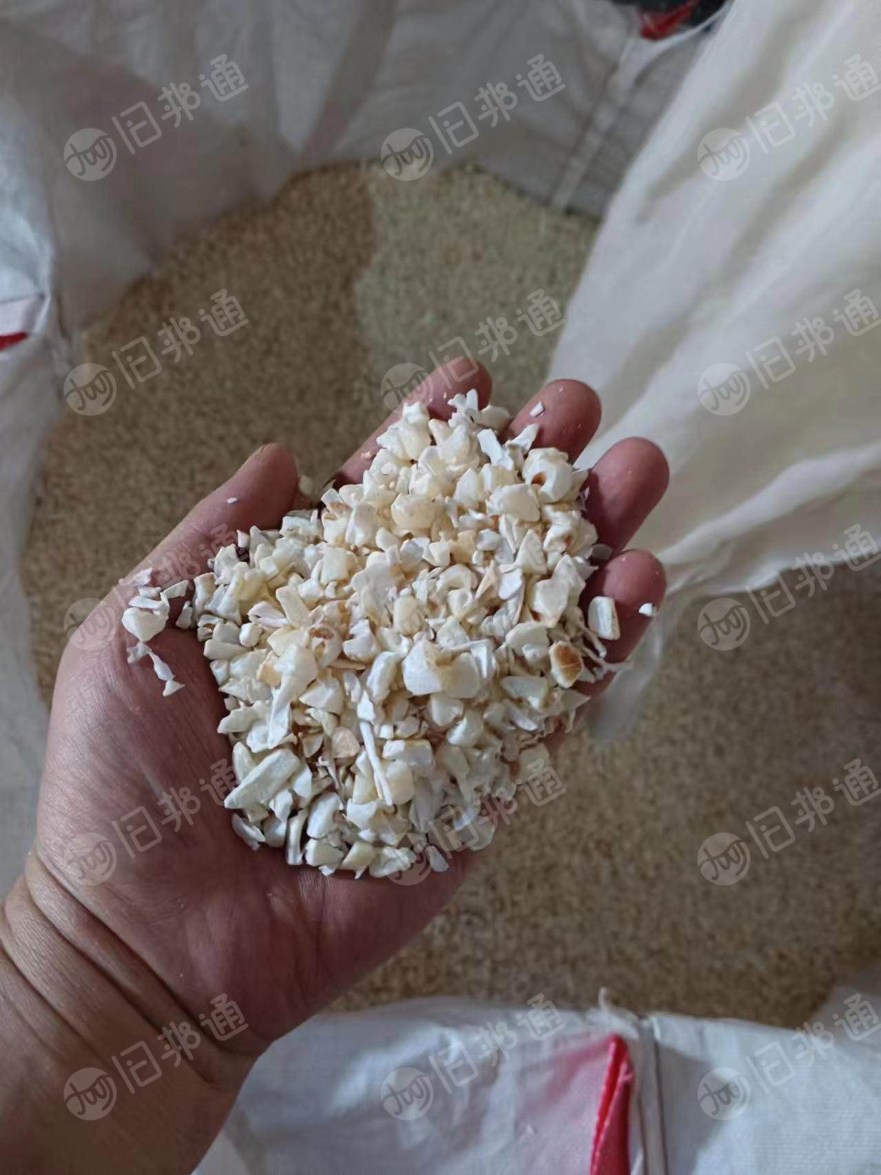 出售一级ABS本色破碎料,二级黄色破碎料