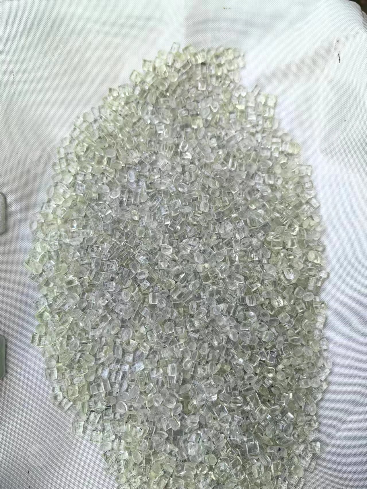 出售GPPS破碎料,冰箱抽屉破碎料,水粉晒干,月供十几吨