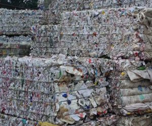 次白砖，三十吨，杂色砖，二十吨，现货出售