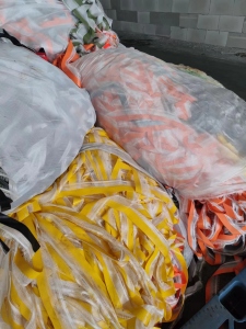 出售雨衣边角料,pvc,现货200吨