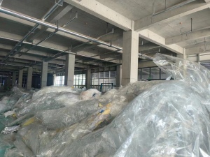 出售PET复合膜，有带一点胶，现货3-5吨