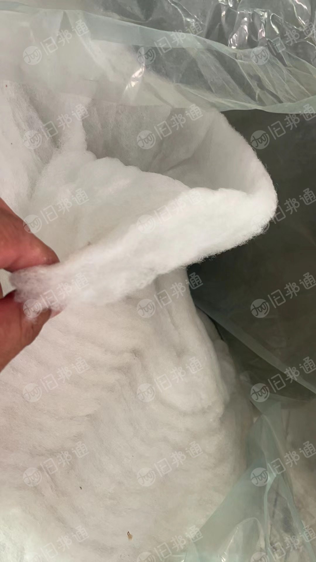 出售喷胶棉和羽绒棉，喷胶棉有9包，羽绒棉有6包，货在河北邯郸