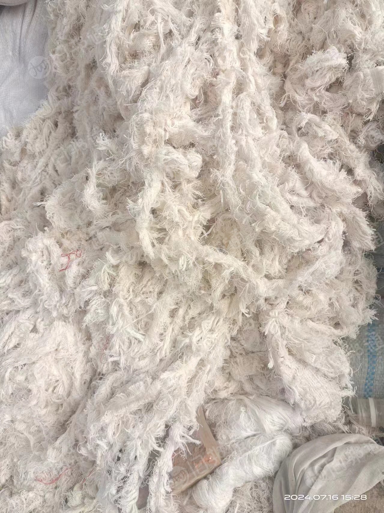 出售涤纶布边纱,不带浆,长期月出售10吨