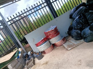 出售废不干胶纸，不干胶塑料胶盘