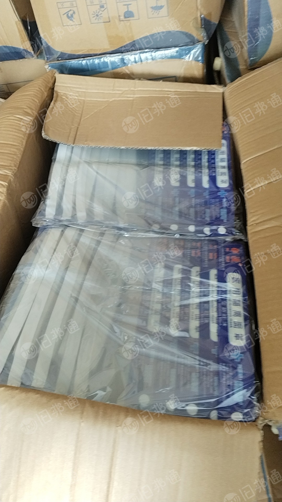 长期出售PET防护面罩,现货35W只约12吨左右。