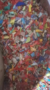 长期出售干粉PP花丙破碎料，月供几十吨，有需要的联系