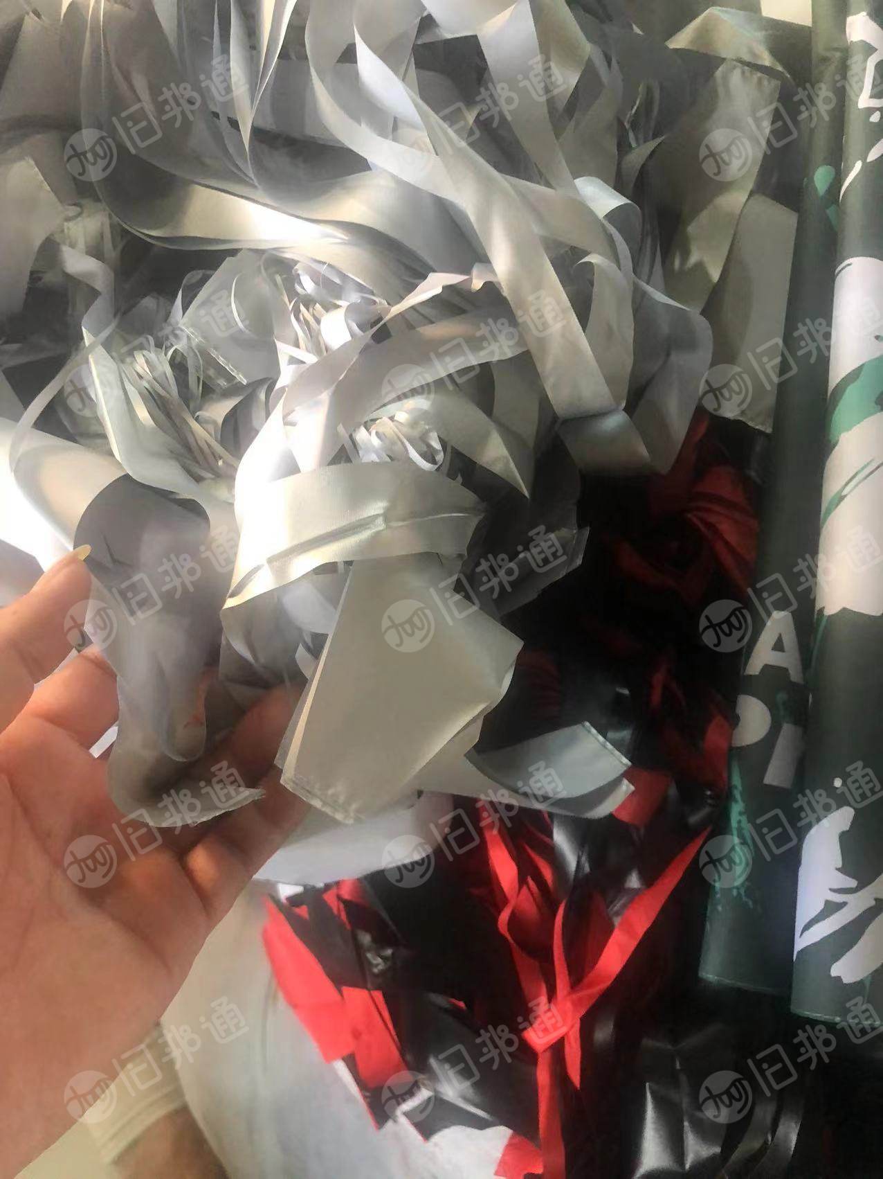 出售雨伞布,氨纶废布,布碎,杂色,现货十吨