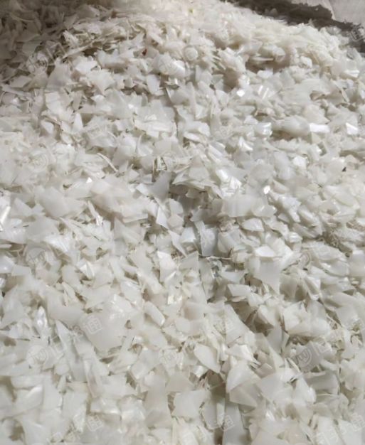 出售PE低压粉碎料,透明丙,透析桶破碎料,全漂