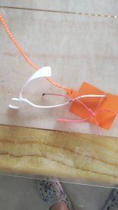 出售PE快递袋，顺丰物流袋，每月3吨左右，2吨塑料废料